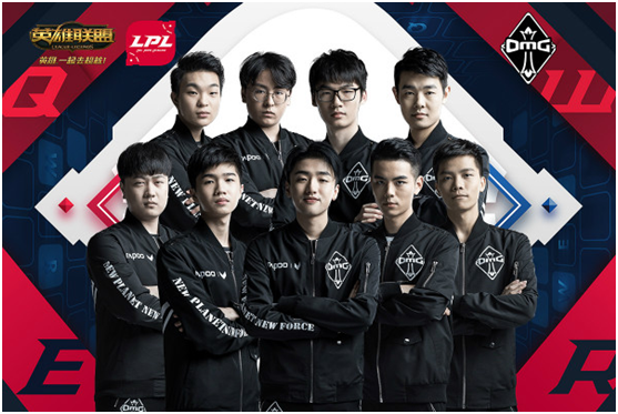 场中央肩并 场中央肩并