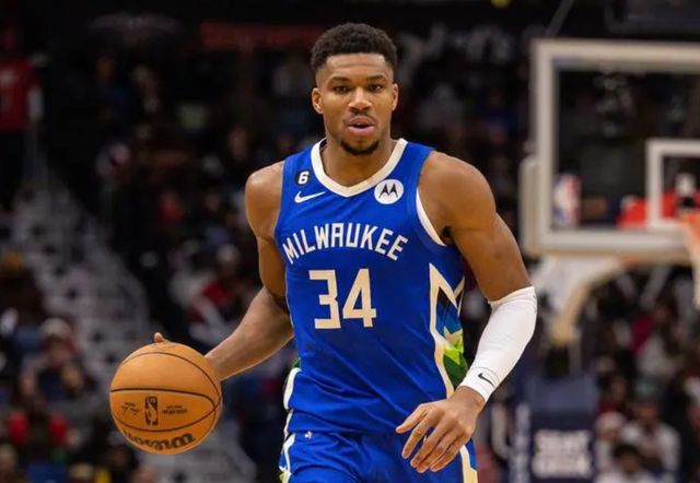 也在足球界 也在足球界